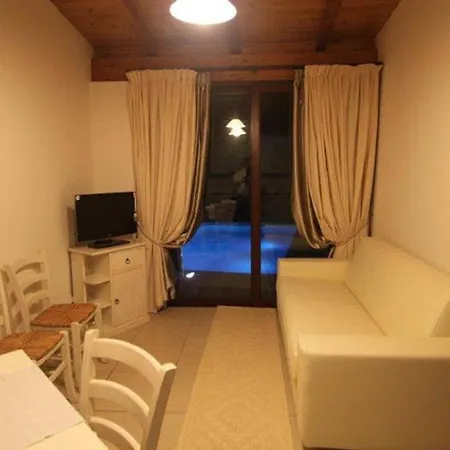 וילה Gilda Con Depandace Piscina E Giardino ואלדוריה