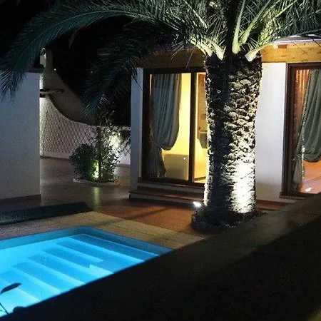 וילה Gilda Con Depandace Piscina E Giardino